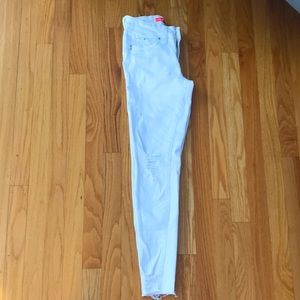Ymi mid rise white distressed straight leg fit size1